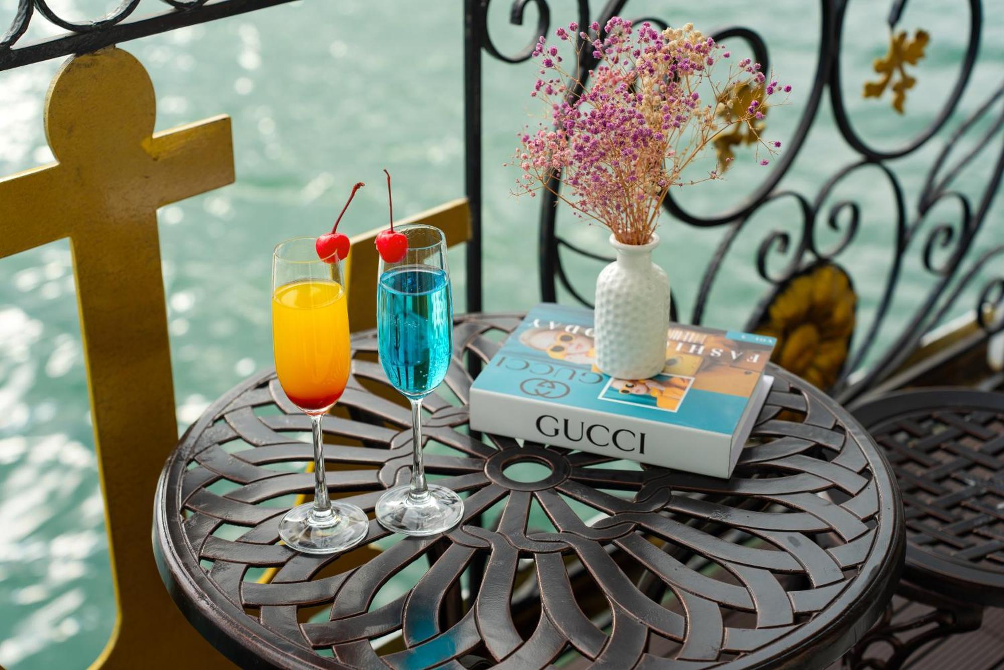 Hotel Halong Aquamarine Royal Cruise Ha Long Esterno foto