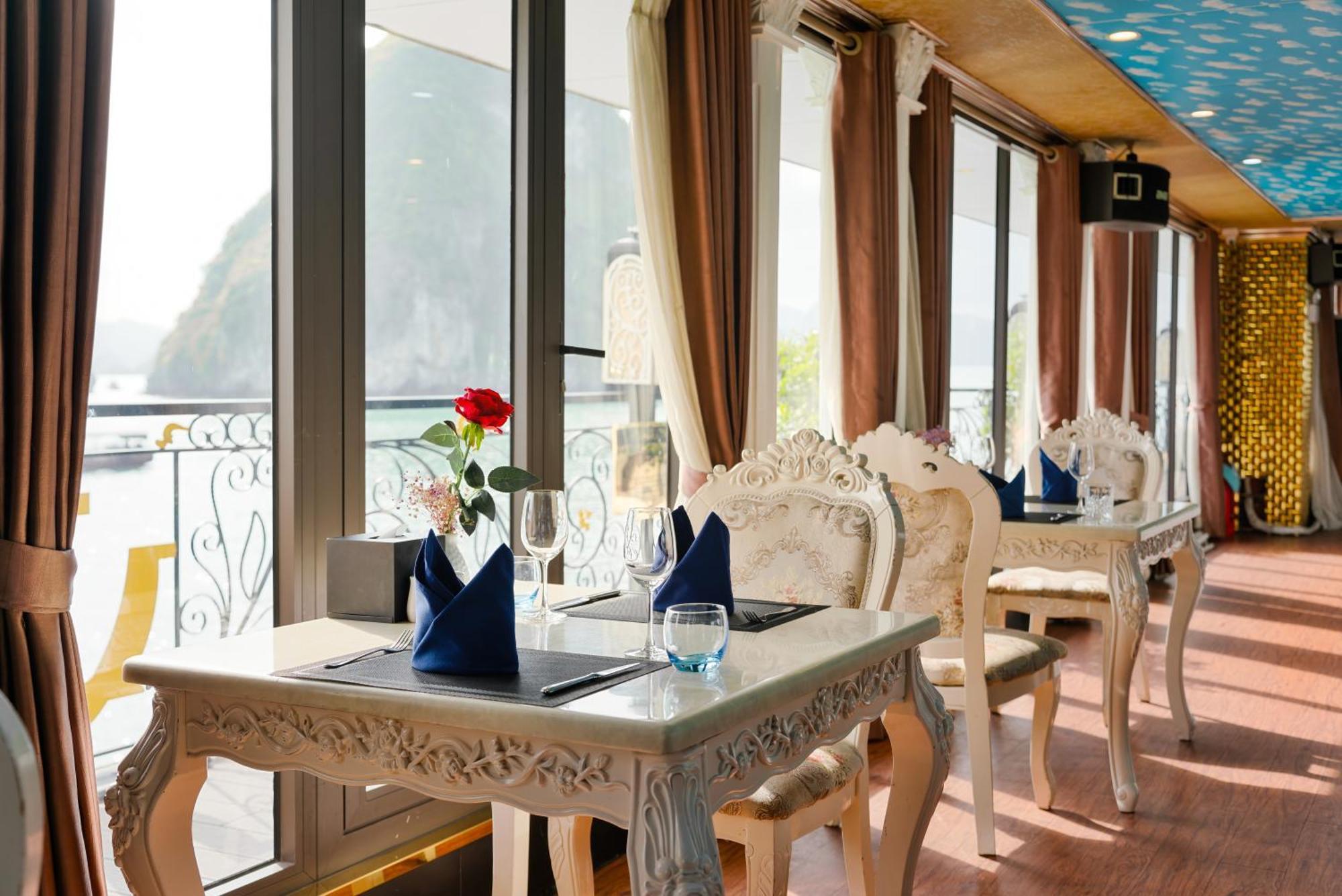 Hotel Halong Aquamarine Royal Cruise Ha Long Esterno foto